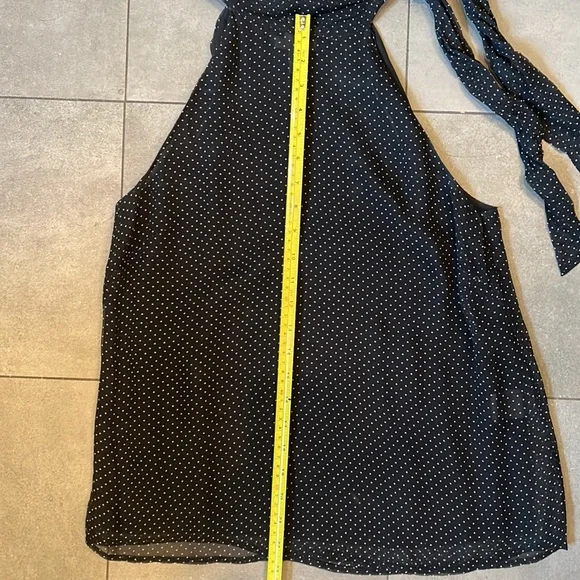 Joie Navy and White Silk Sleeveless Blouse with Tie around the Neck - Picture 5 of 8